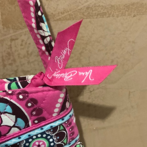 VERA BRADLEY // Pretty in Pink Pleated Shoulder Bag - Picture 4 of 12